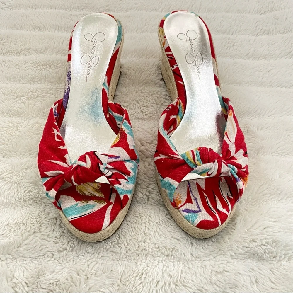 Jessica Simpson Red Floral Espadrille Wedges Size 8.5